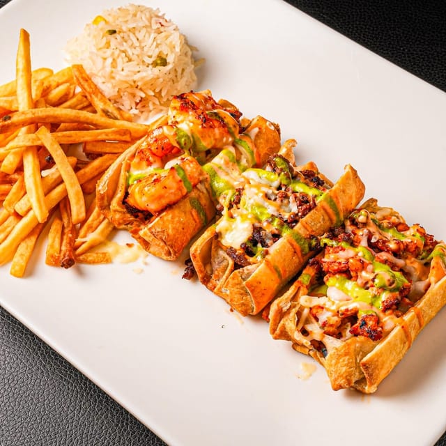 Eggrolls Texanos.